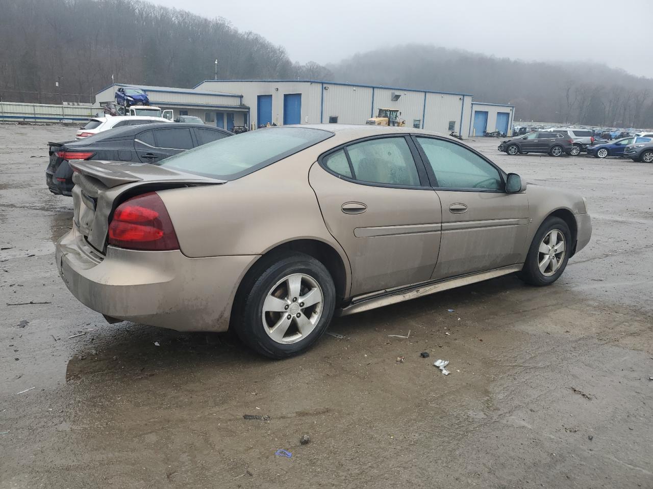 2007 Pontiac Grand Prix - Image 3