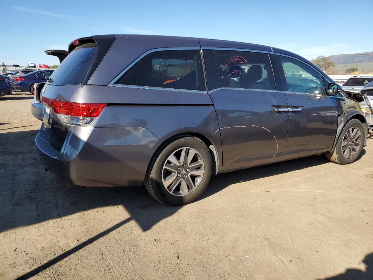 2015 Honda Odyssey - Image 3