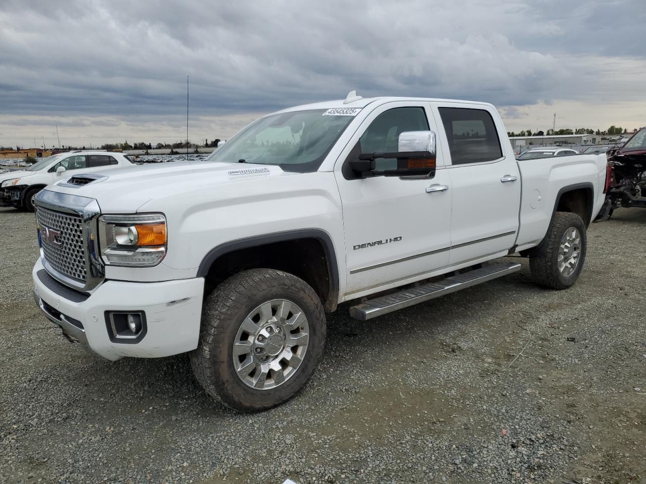 2017 GMC Sierra - Image 1