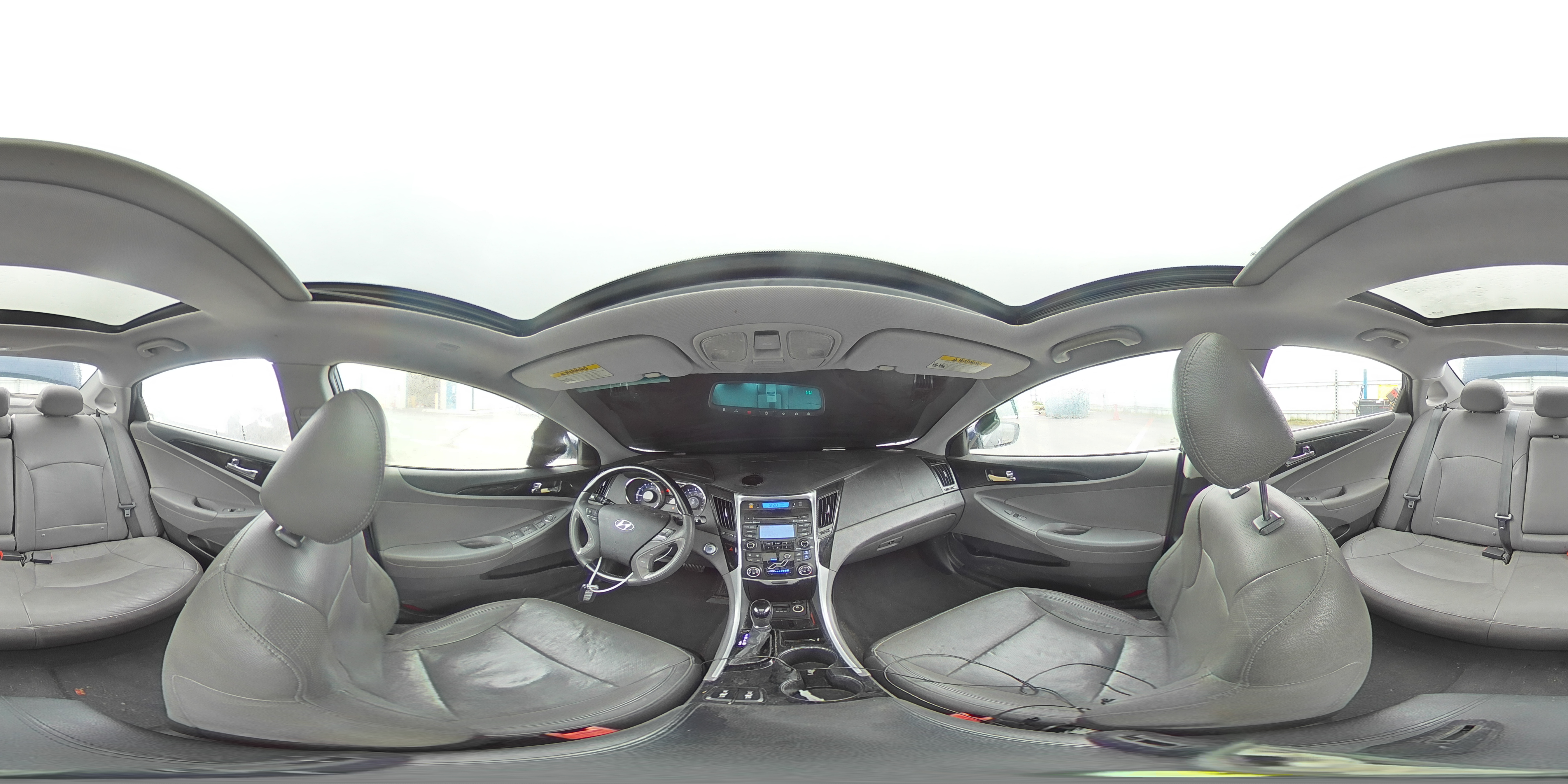 2012 Hyundai Sonata - Image 12