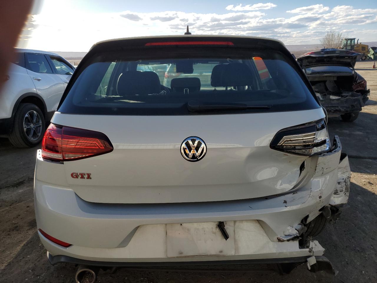 2019 Volkswagen GTI - Image 6