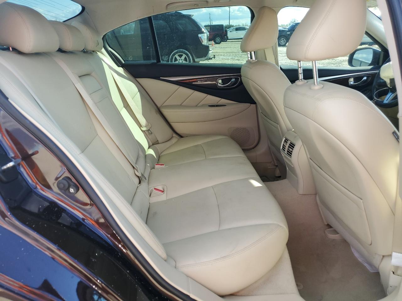 2018 Infiniti Q50 - Image 10