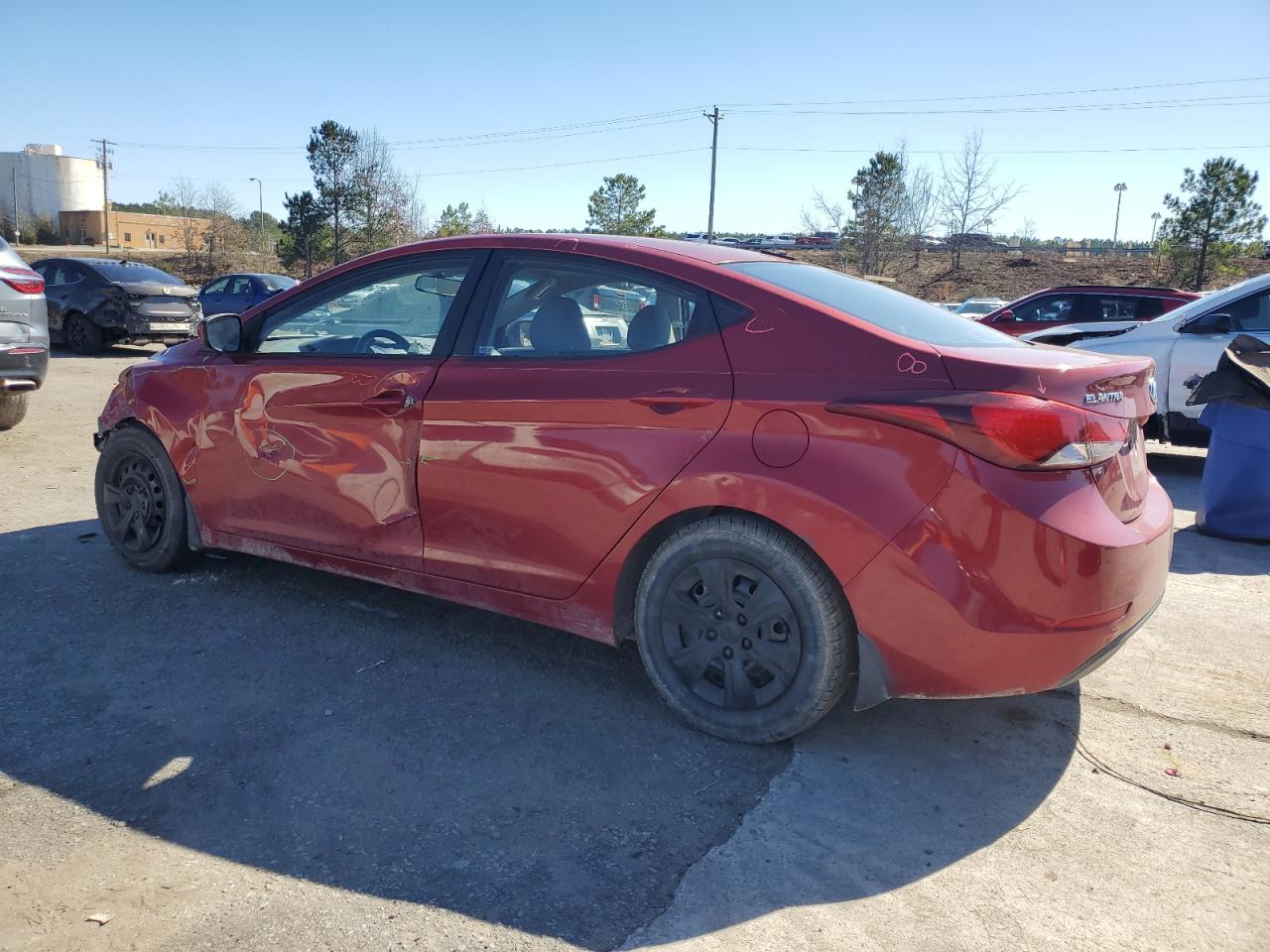 2016 Hyundai Elantra - Image 2