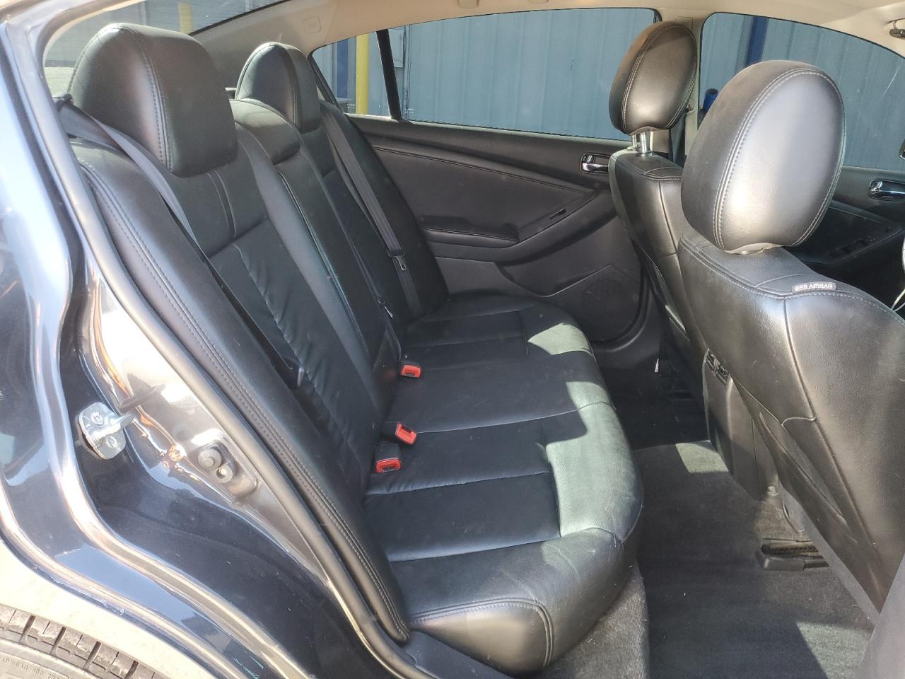 2012 Nissan Altima - Image 10