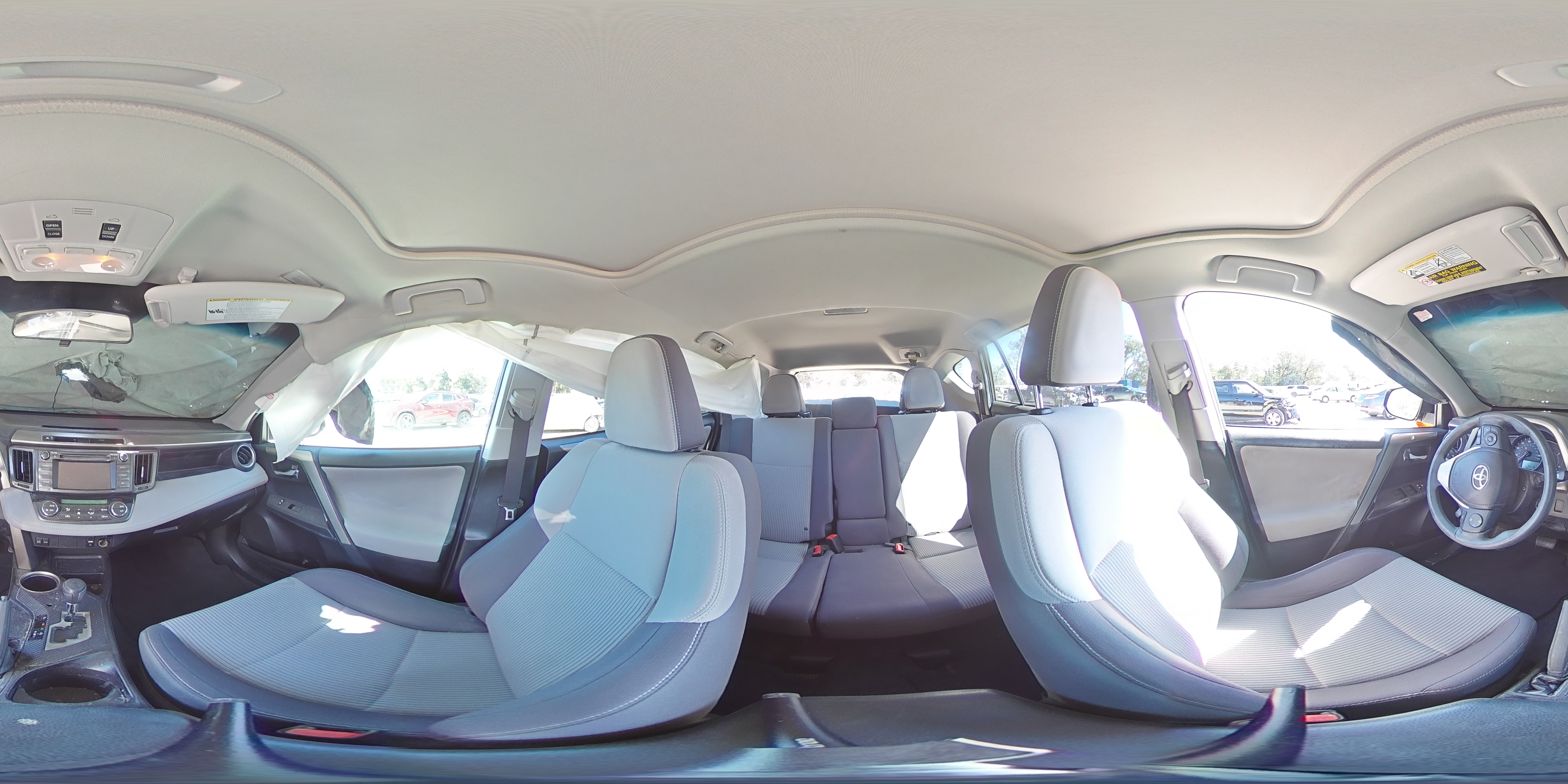 2015 Toyota RAV 4 - Image 13