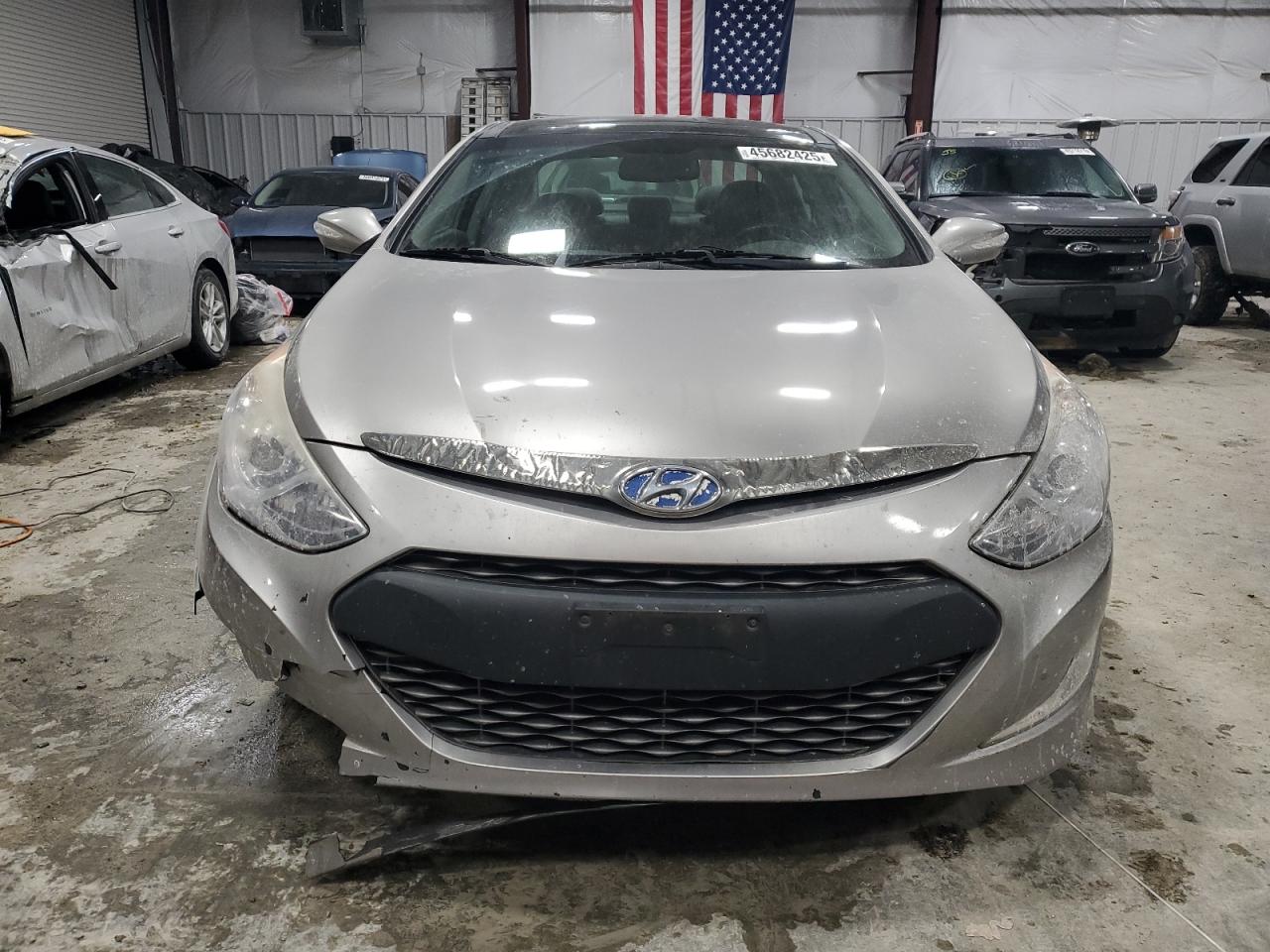 2012 Hyundai Sonata - Image 5