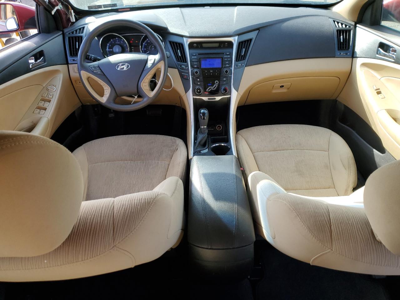 2013 Hyundai Sonata - Image 8