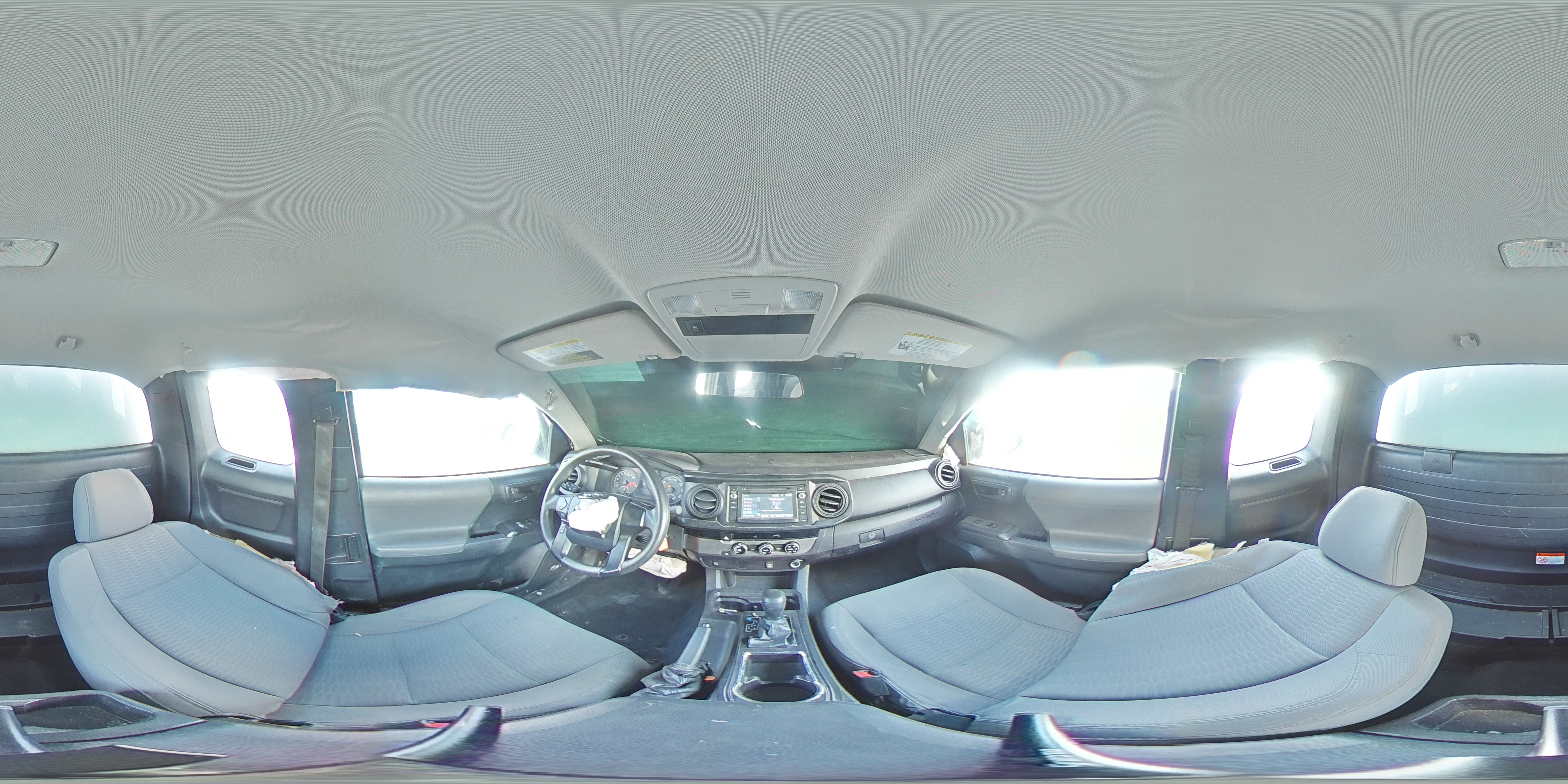 2016 Toyota Tacoma - Image 12