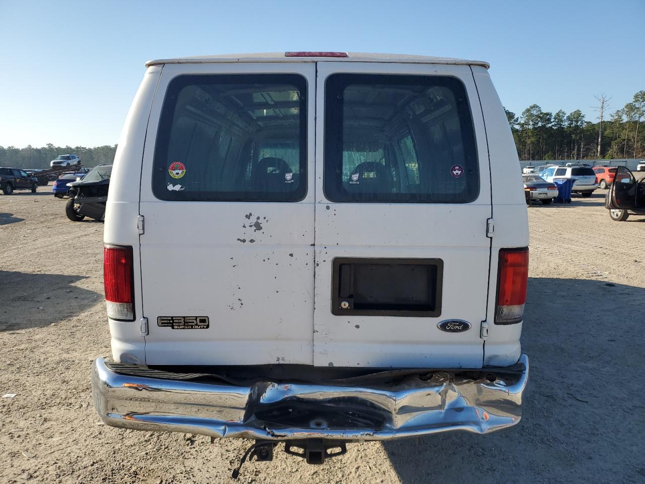 2002 Ford Econoline - Image 6