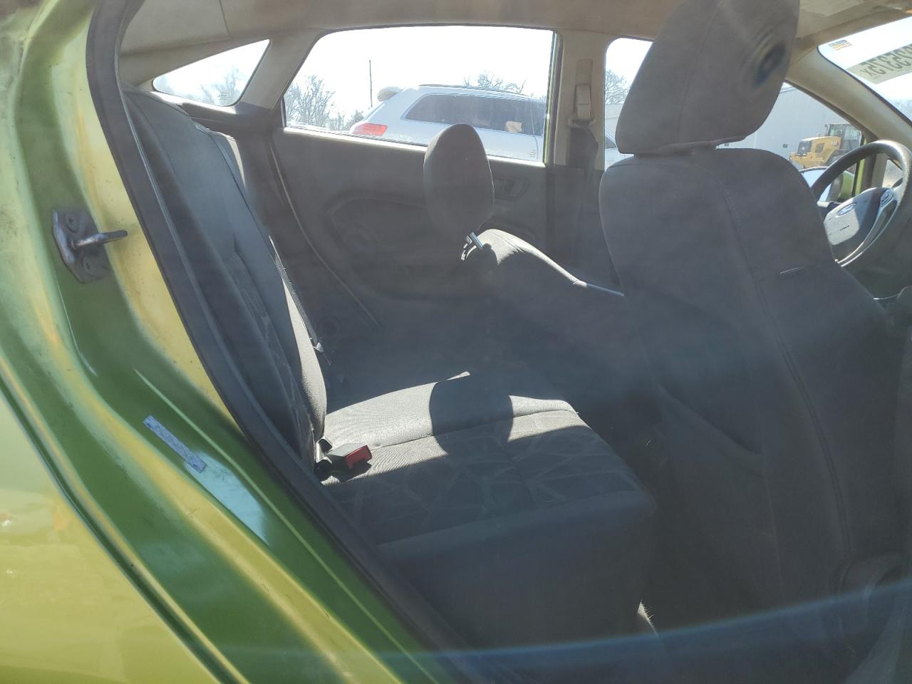 2011 Ford Fiesta - Image 10