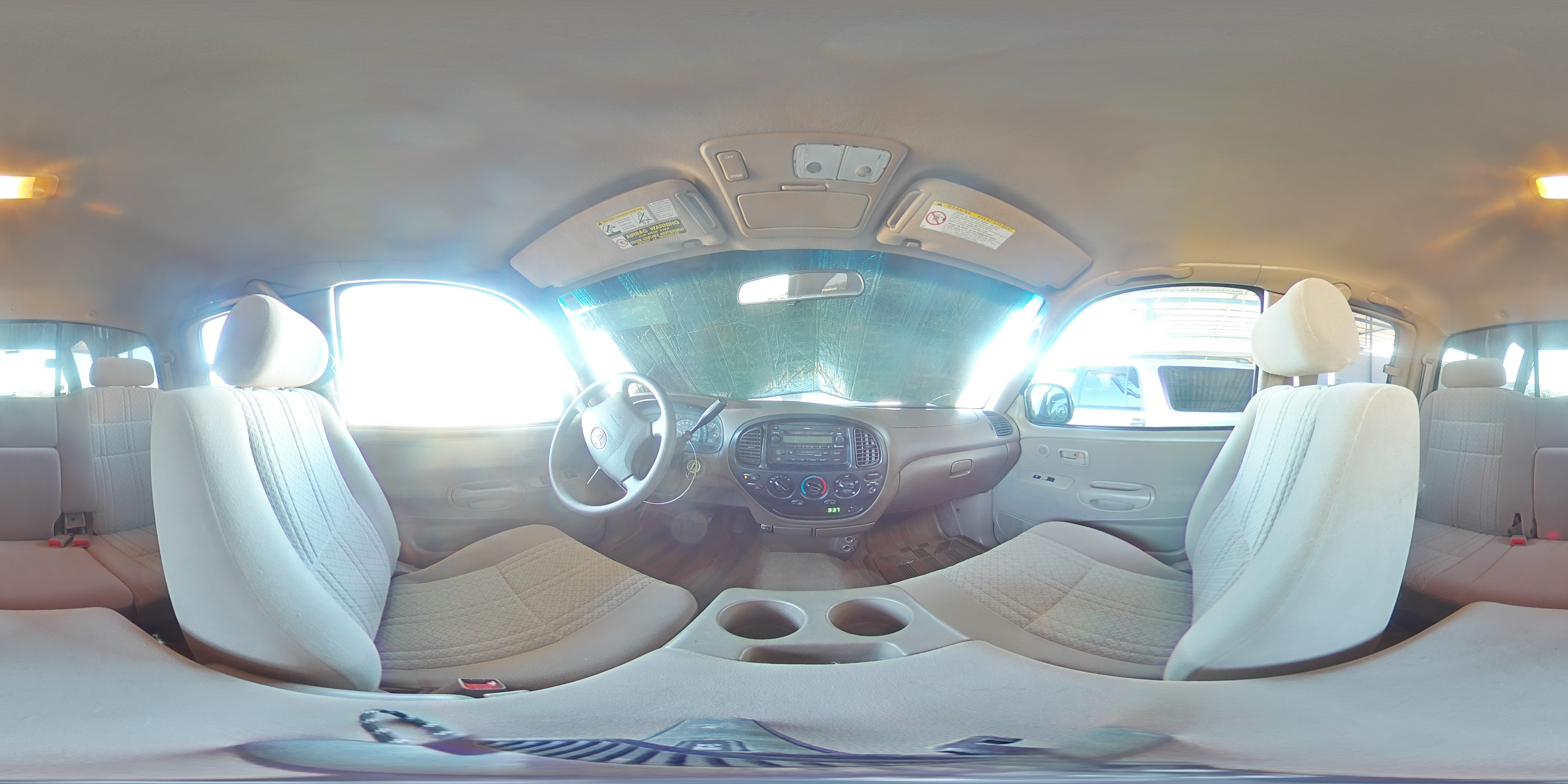 2004 Toyota Tundra - Image 12