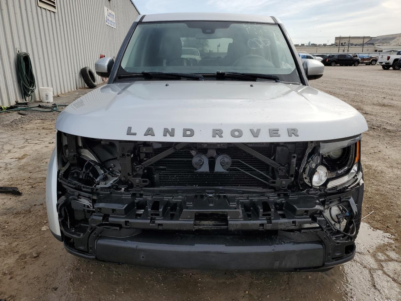 2015 Land Rover LR4 - Image 5