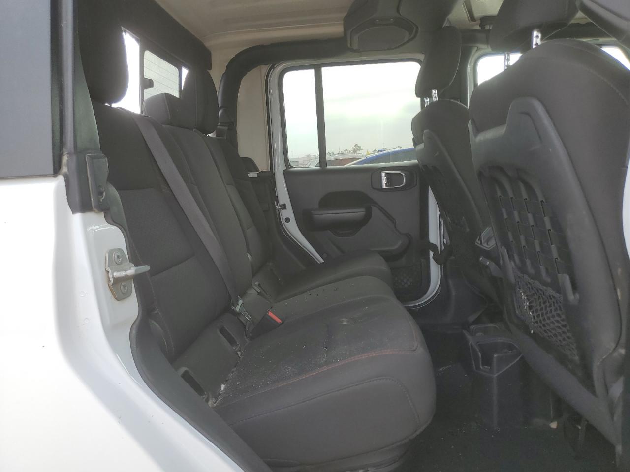 2021 Jeep Gladiator - Image 10