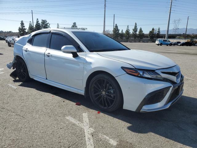  TOYOTA CAMRY 2021 Biały