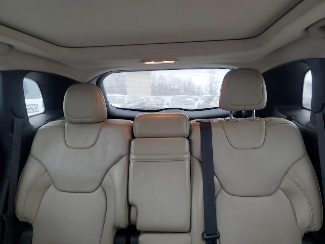 2015 Jeep Grand Cherokee - Image 10