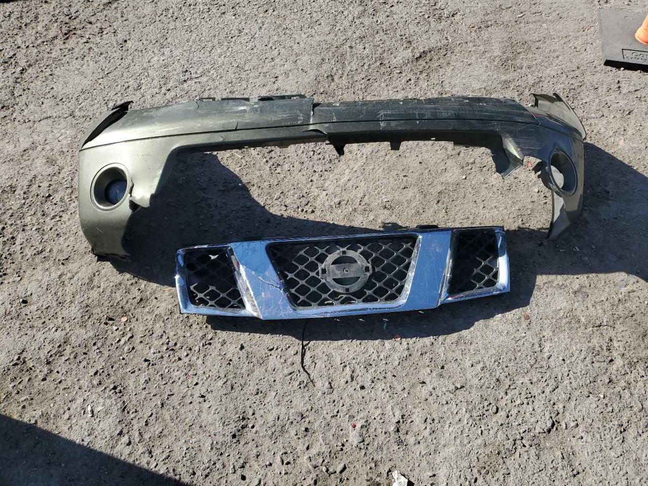 2005 Nissan Pathfinder - Image 15