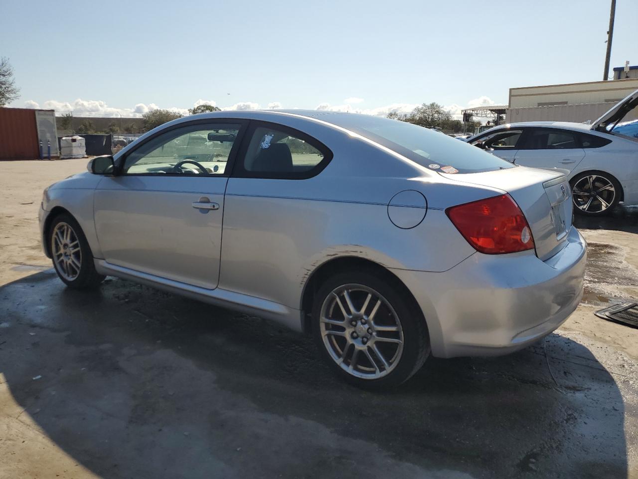 2005 Toyota tC - Image 2