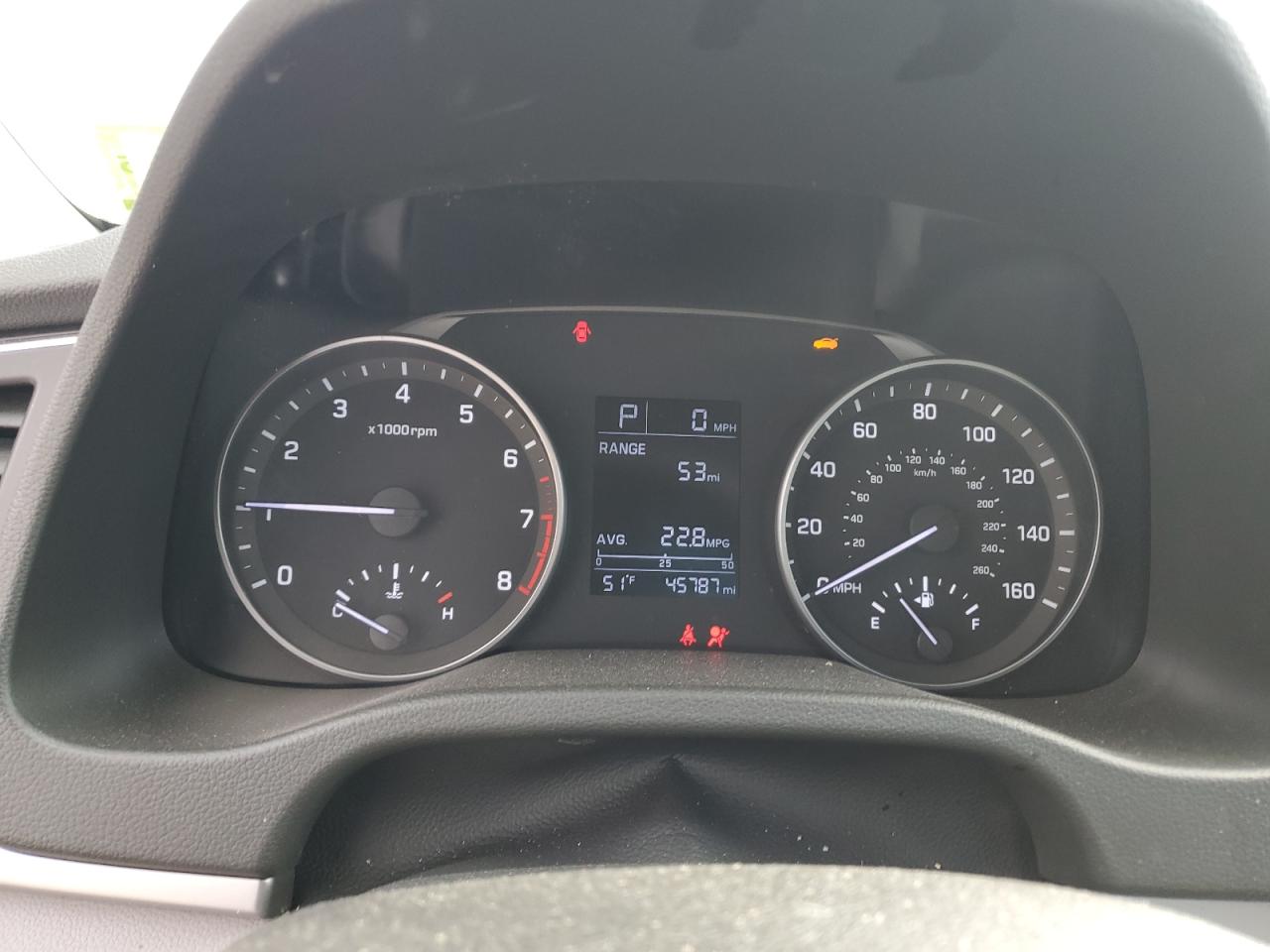 2017 Hyundai Elantra - Image 9