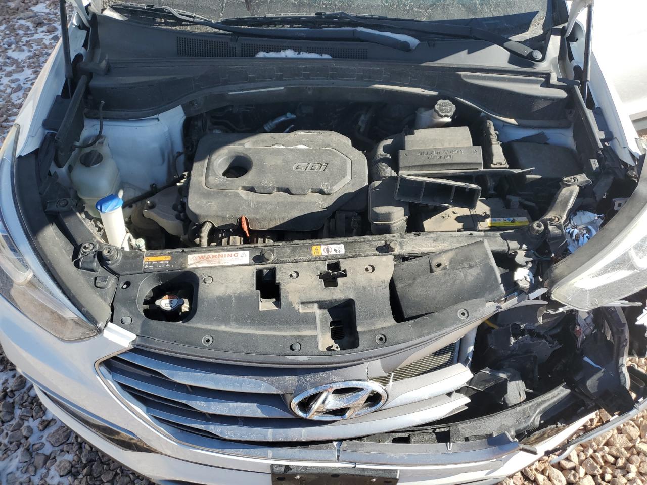 2017 Hyundai Santa Fe - Image 12