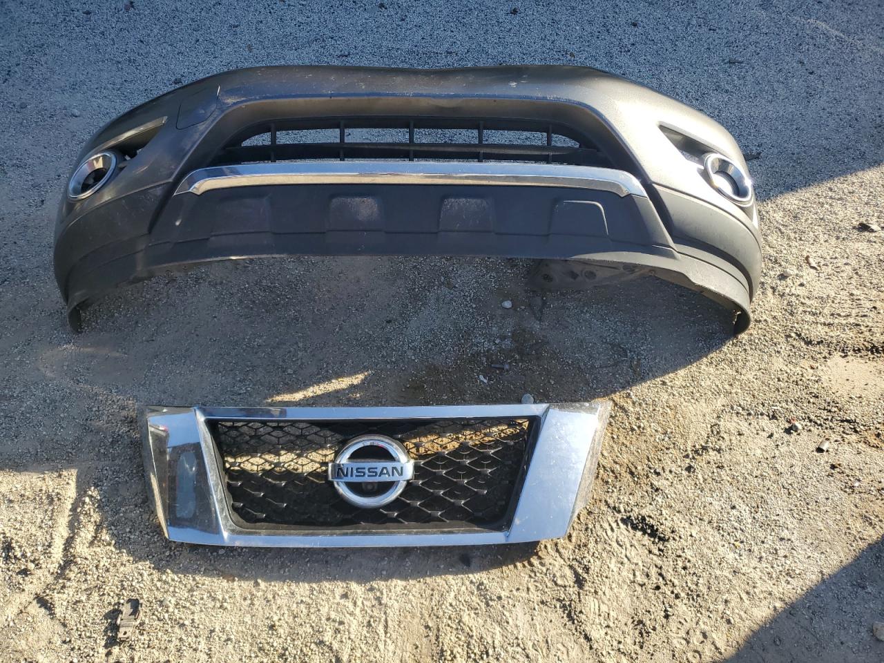 2015 Nissan Pathfinder - Image 13