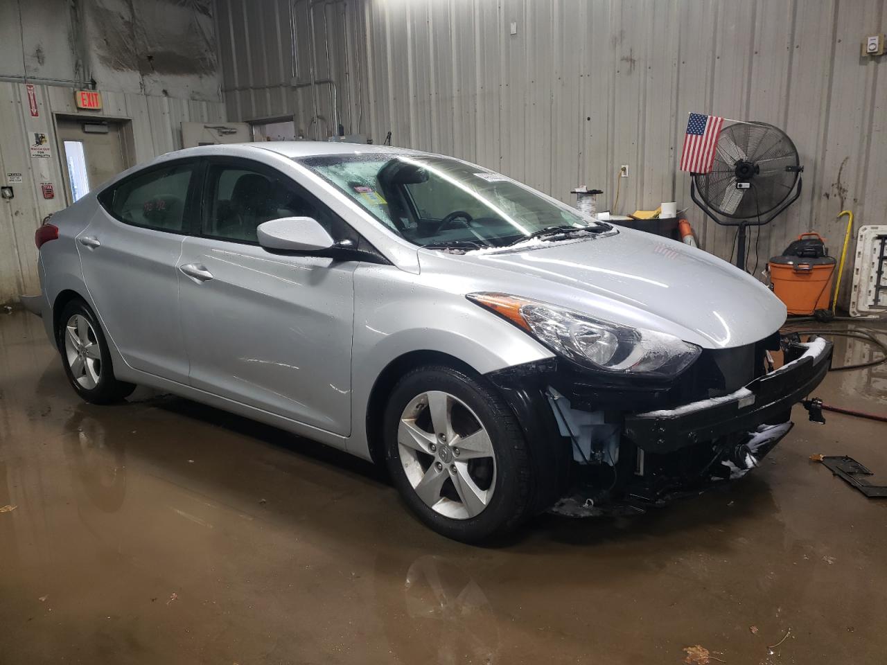 2013 Hyundai Elantra - Image 4