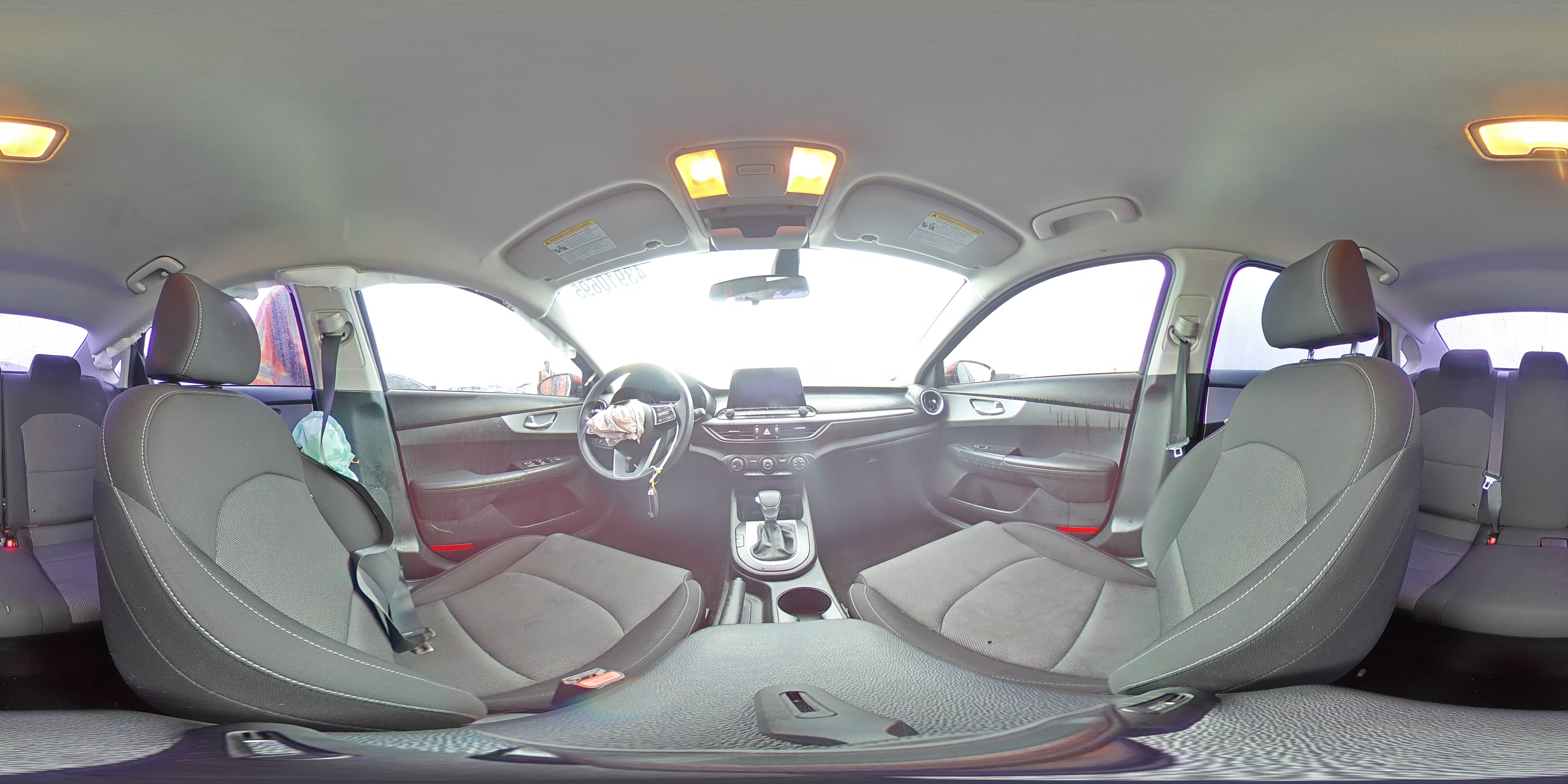 2023 Kia Forte - Image 12