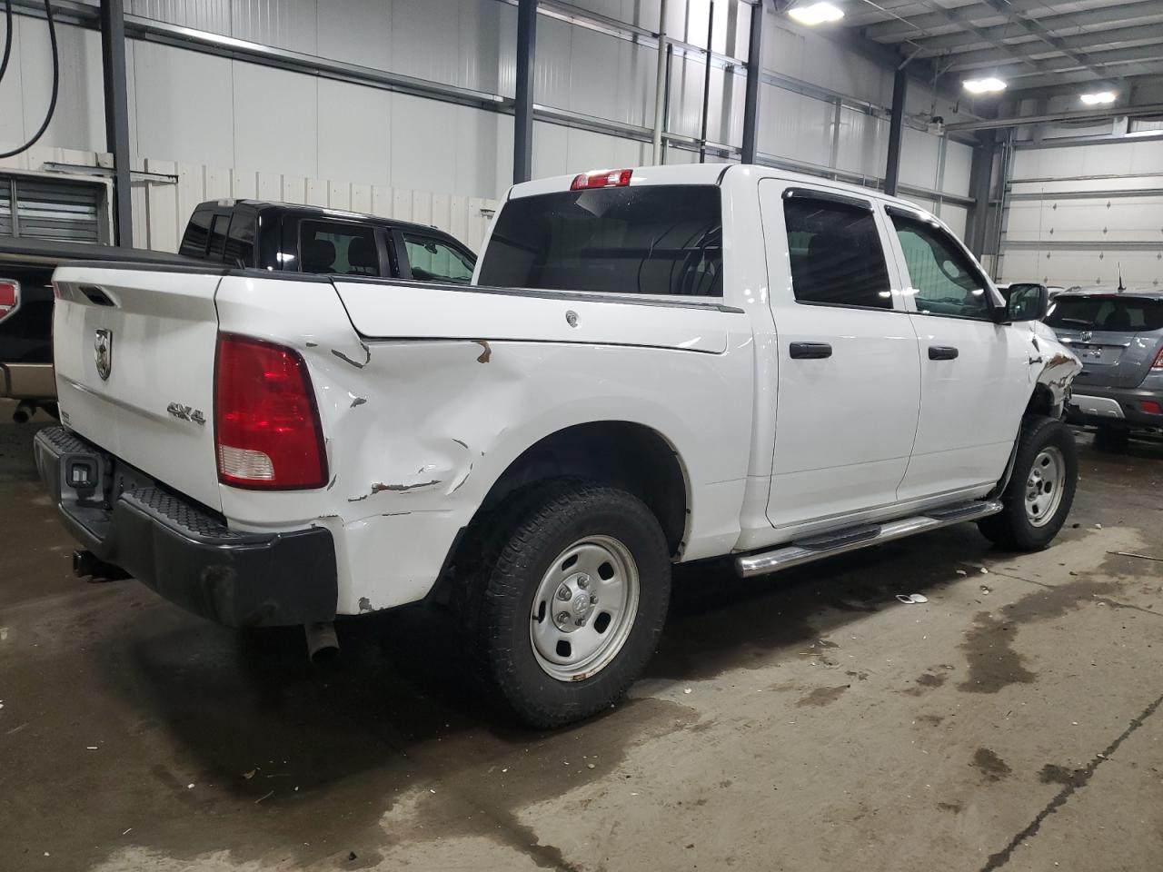 2017 RAM 1500 - Image 3