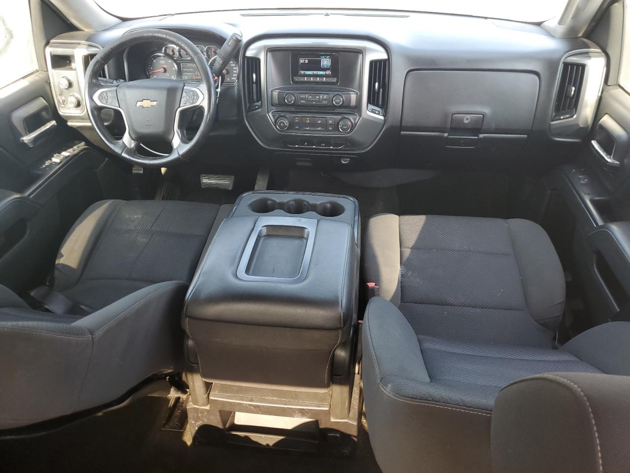 2015 Chevrolet Silverado - Image 8