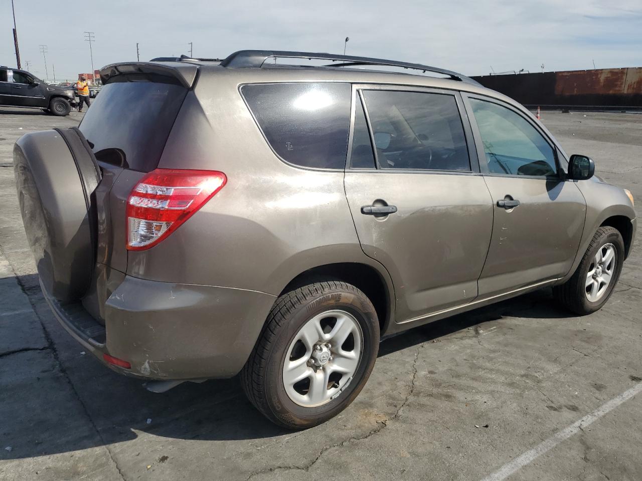 2010 Toyota RAV 4 - Image 3