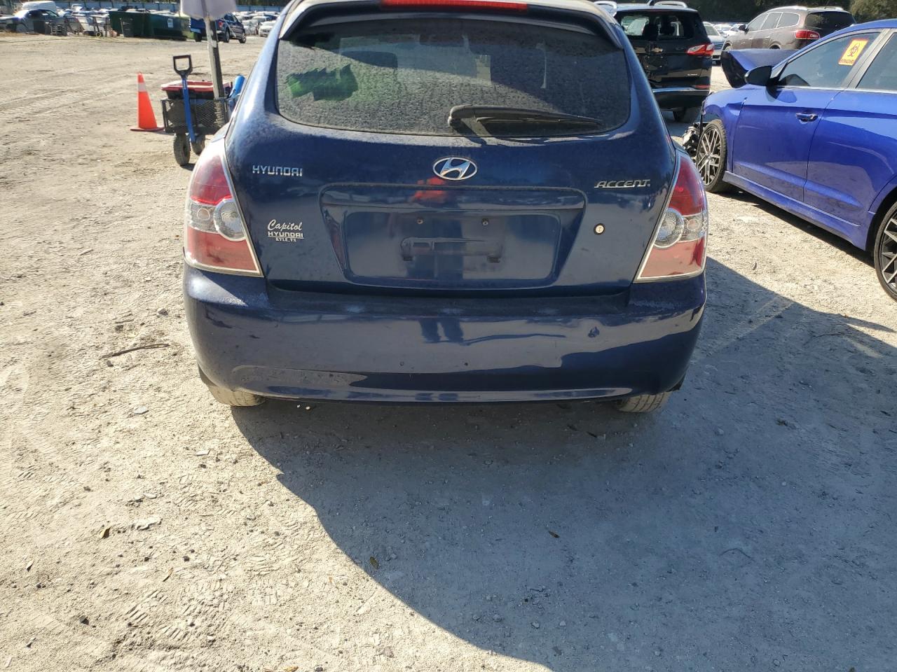 2010 Hyundai Accent - Image 6