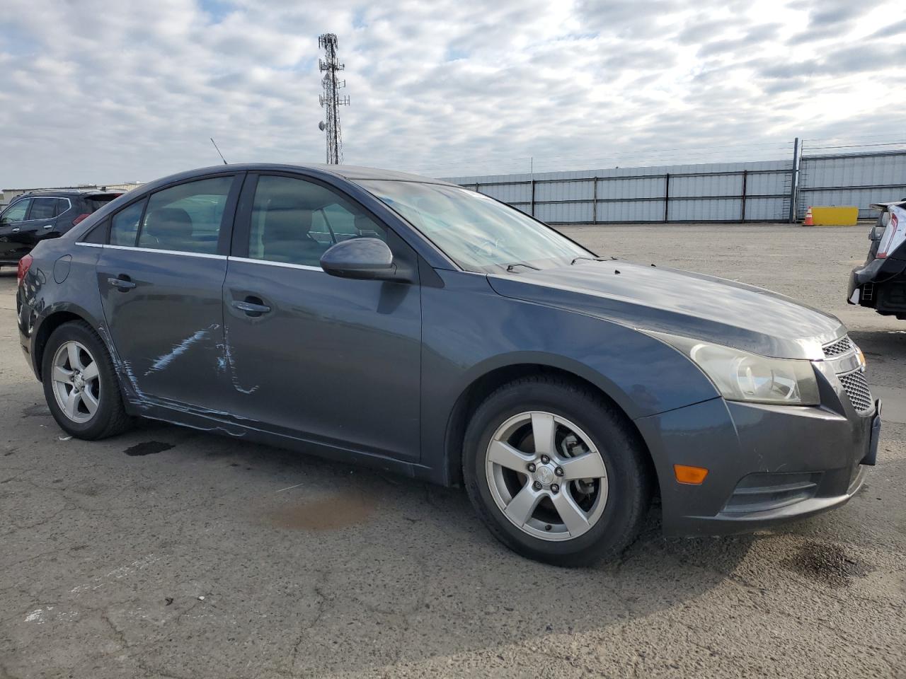 2013 Chevrolet Cruze - Image 4