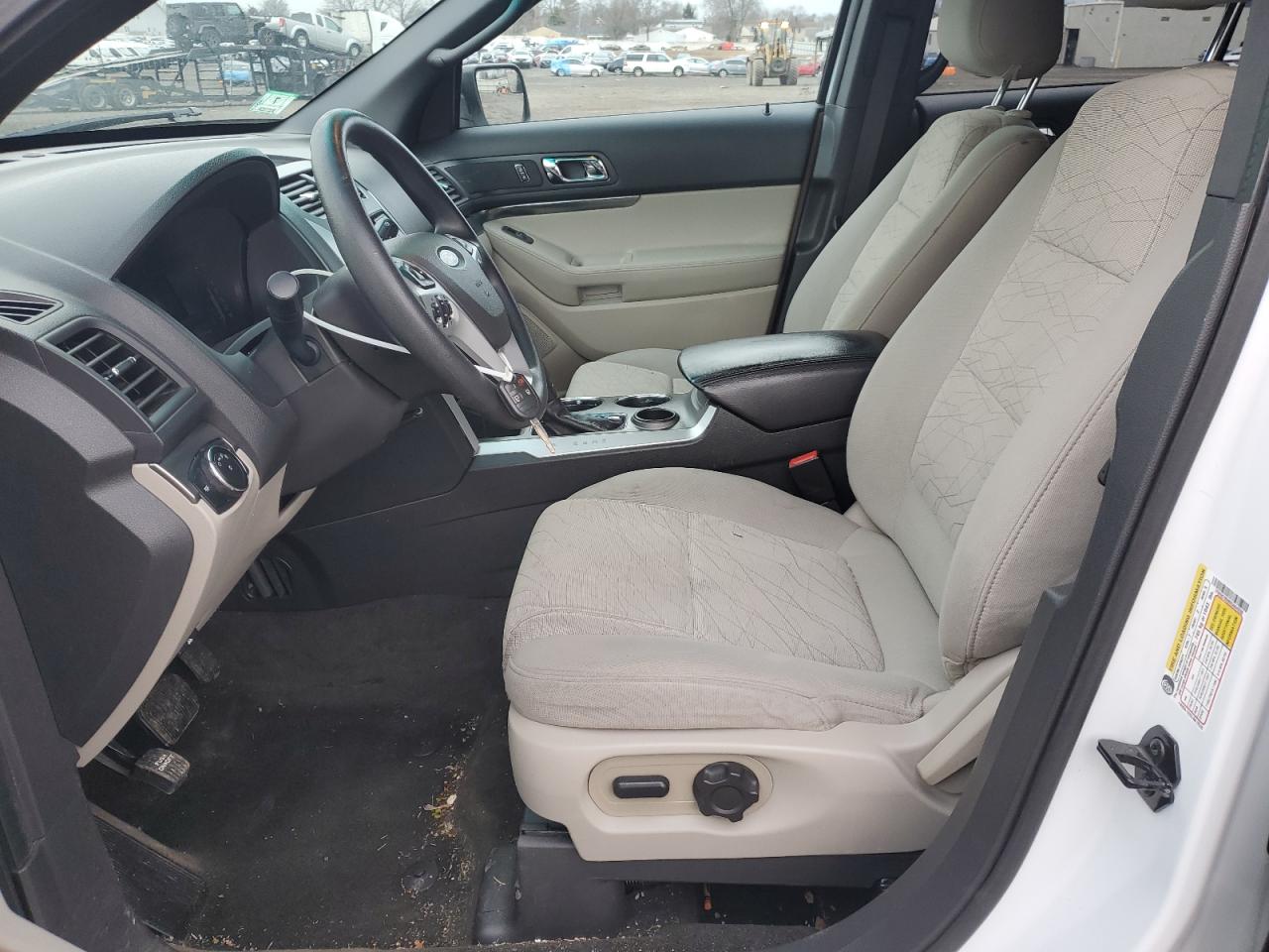 2014 Ford Explorer - Image 7