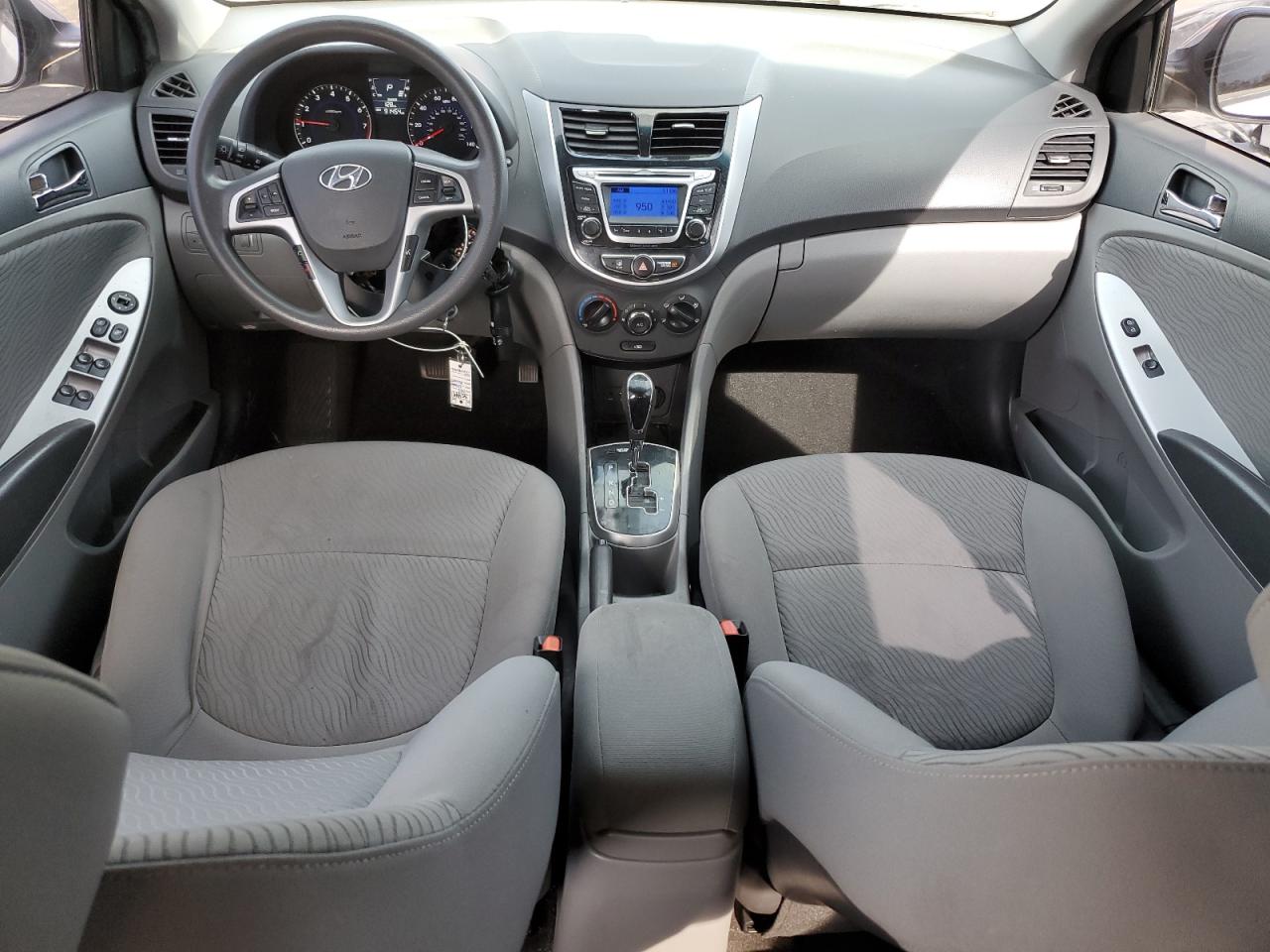2014 Hyundai Accent - Image 8