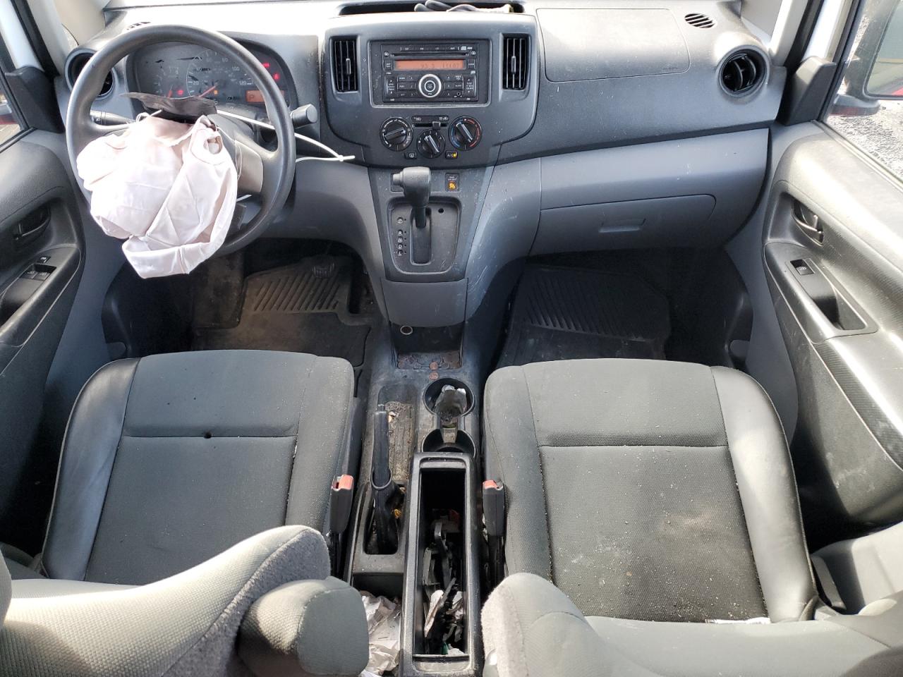 2016 Nissan NV - Image 8