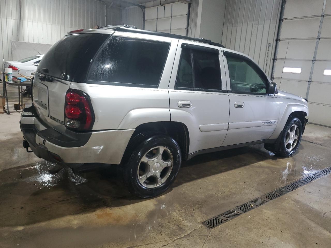 2004 Chevrolet TrailBlazer - Image 3