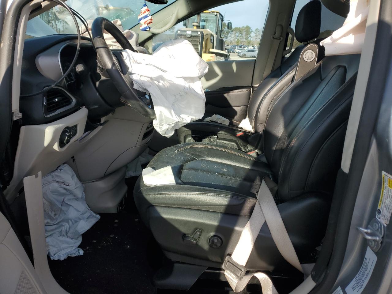 2020 Chrysler Pacifica - Image 7