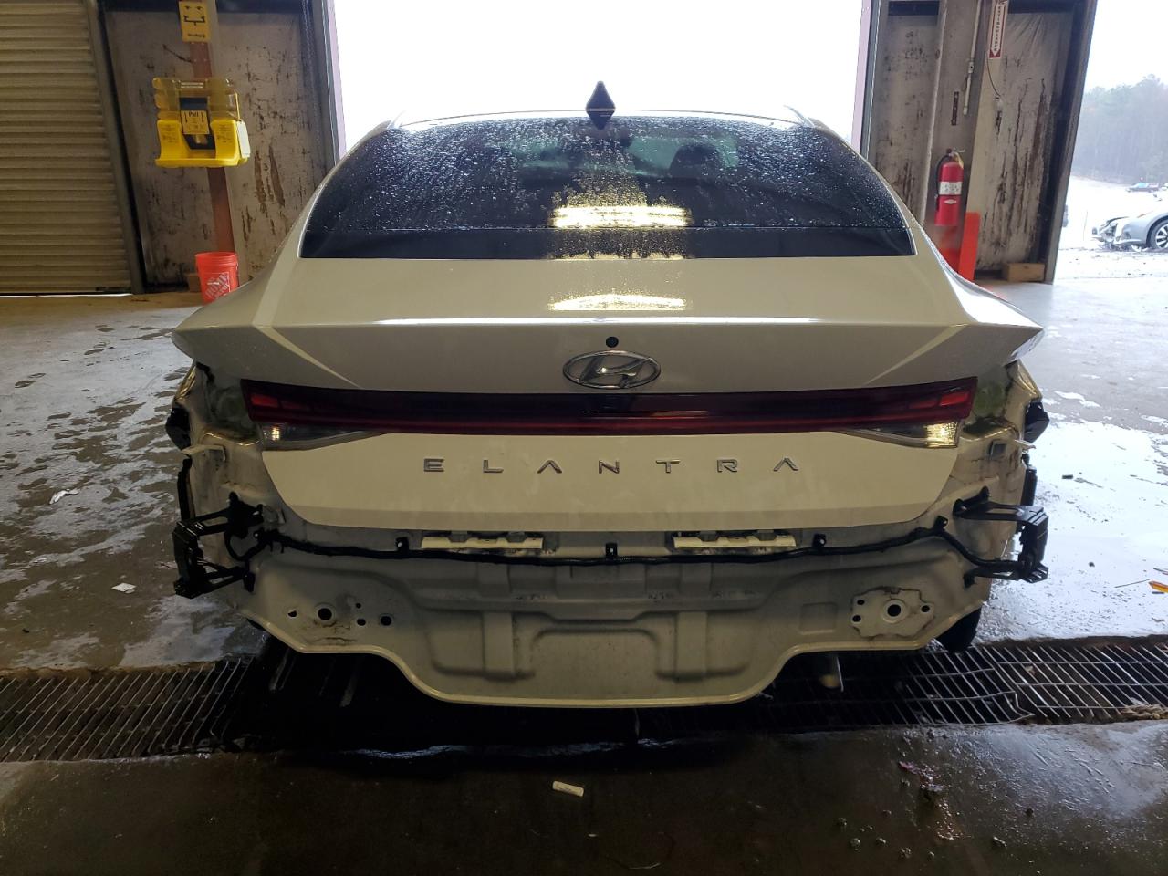 2021 Hyundai Elantra - Image 6
