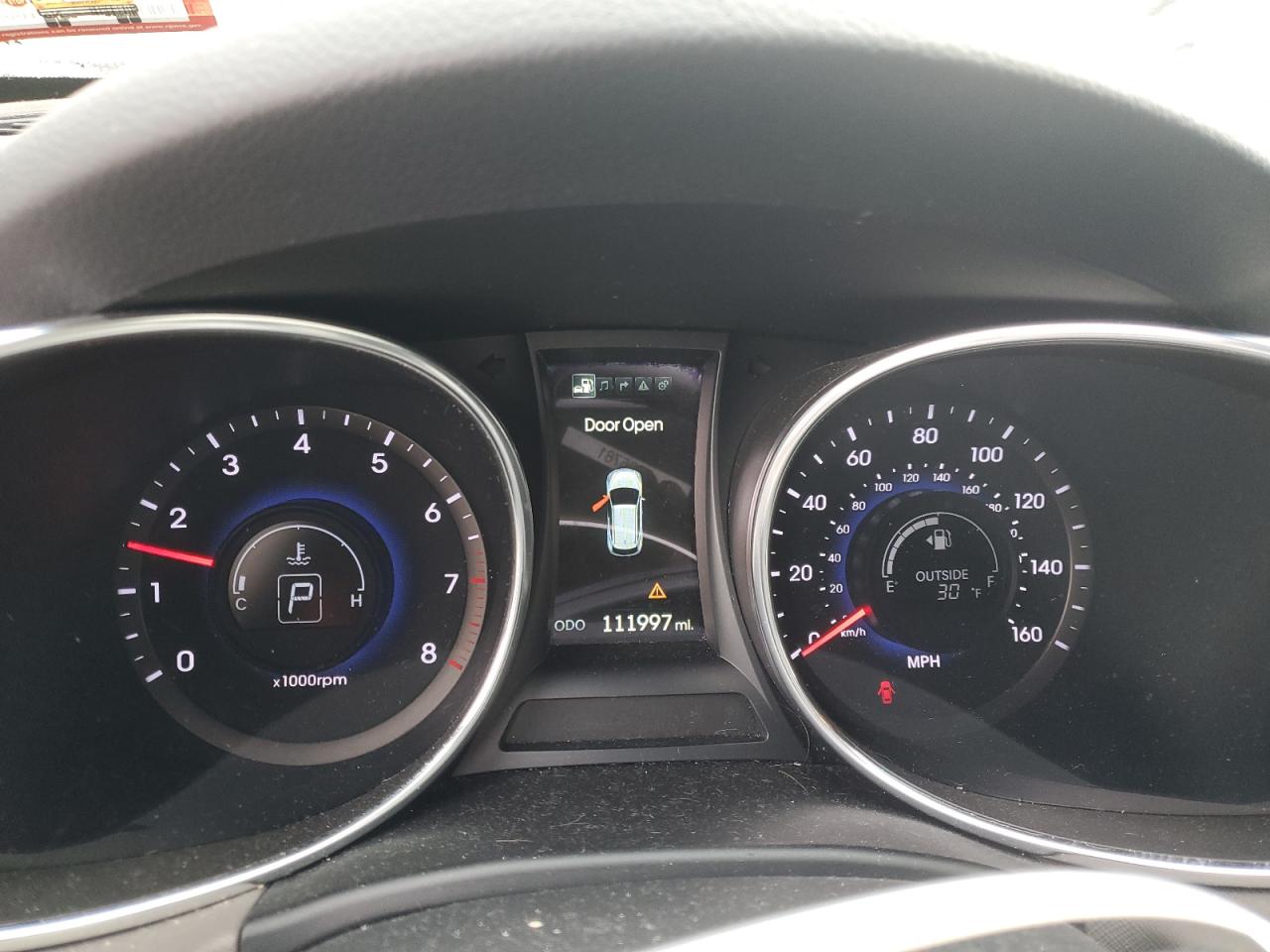 2015 Hyundai Santa Fe - Image 9