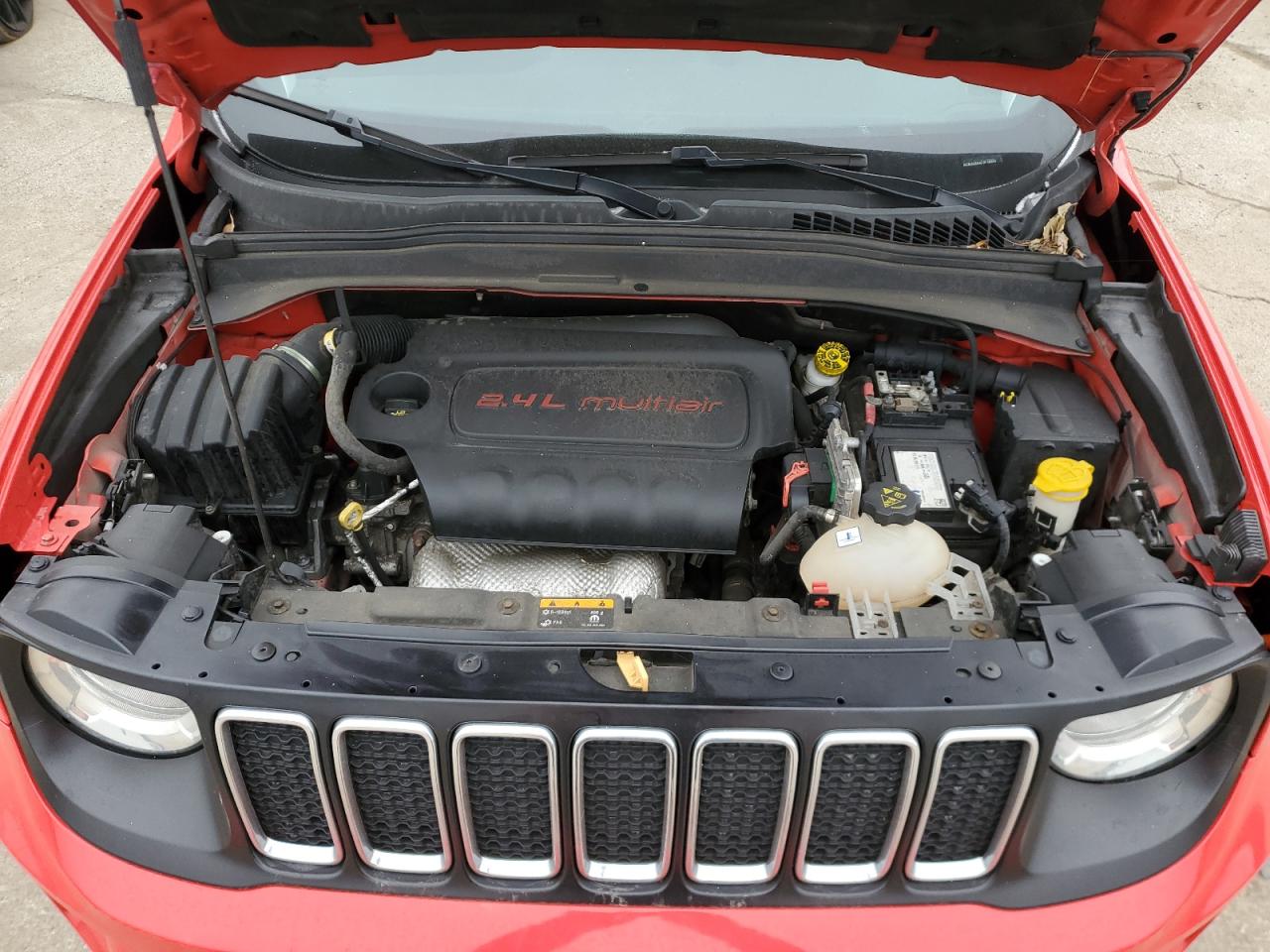 2020 Jeep Renegade - Image 12
