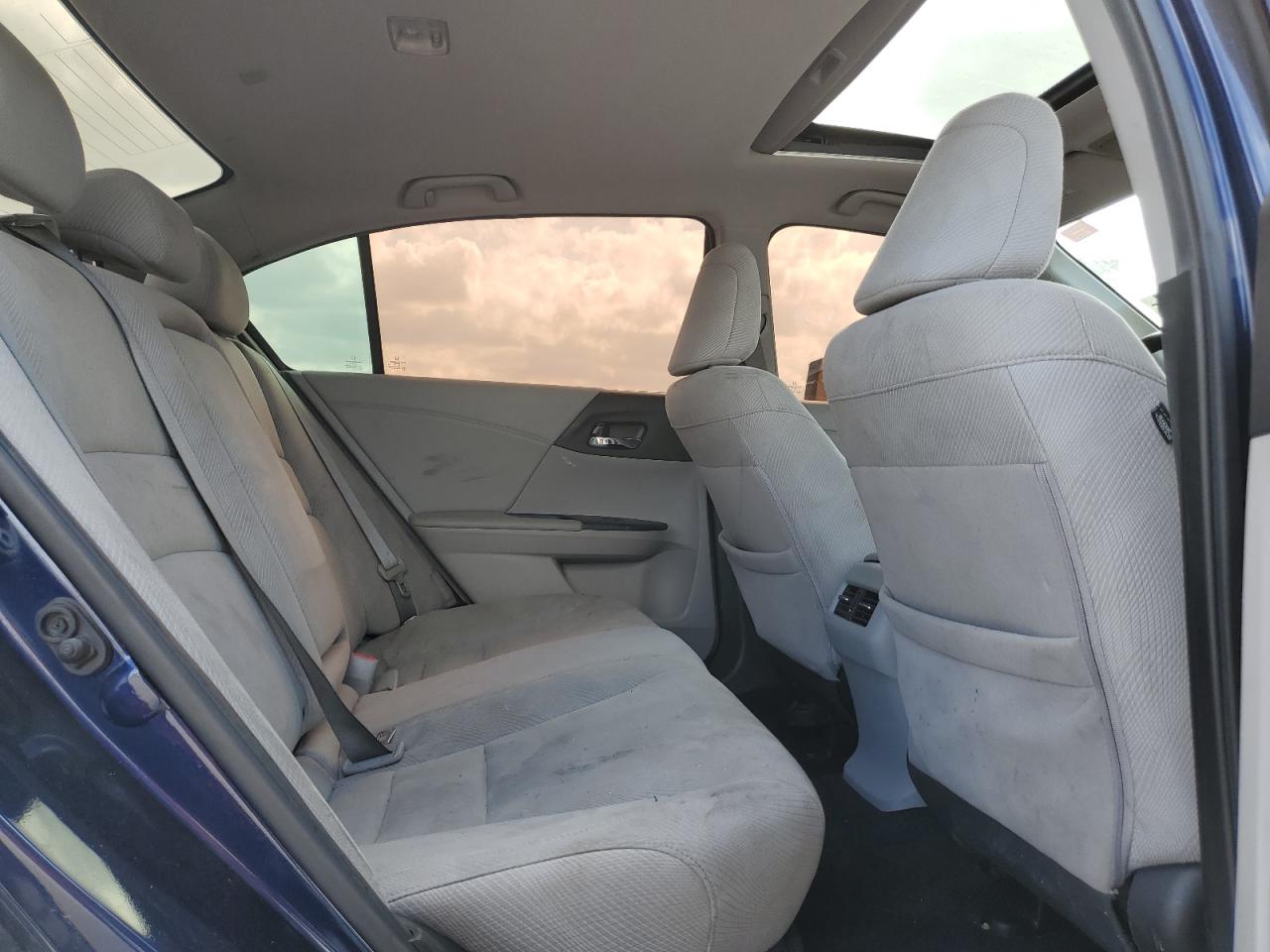 2016 Honda Accord - Image 11