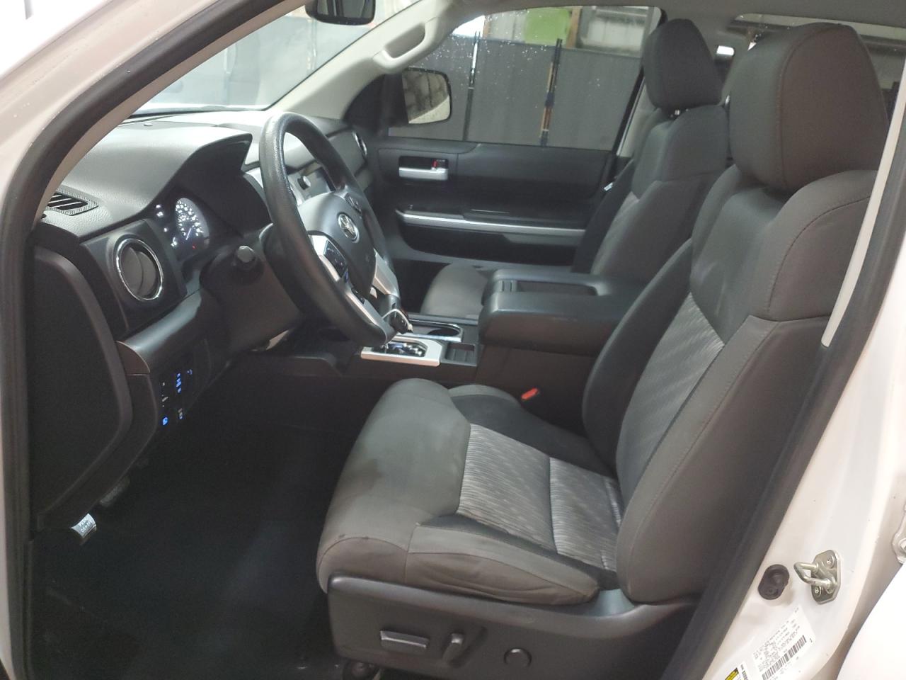 2021 Toyota Tundra - Image 7