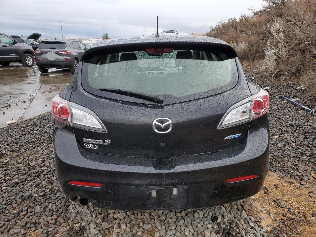 2013 Mazda 3 - Image 6