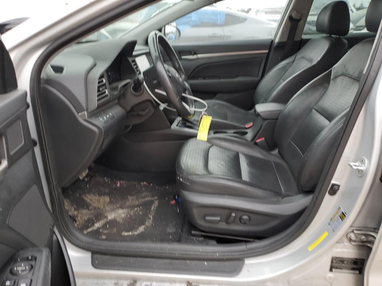 2019 Hyundai Elantra - Image 7