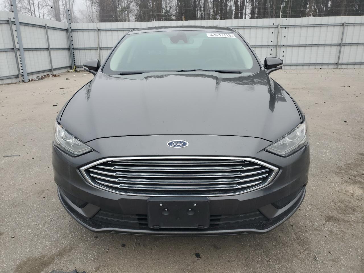 2018 Ford Fusion - Image 5