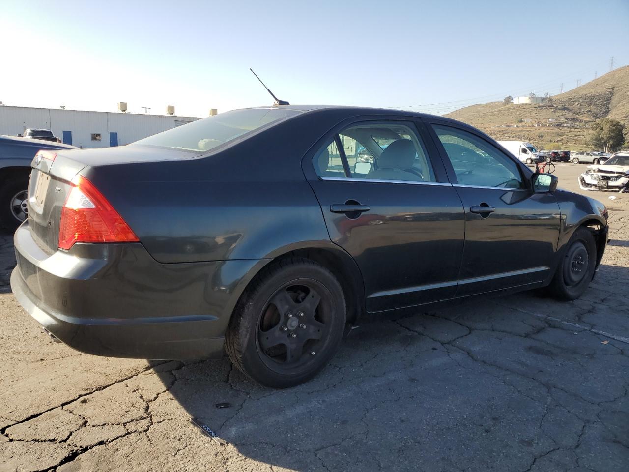 2010 Ford Fusion - Image 3