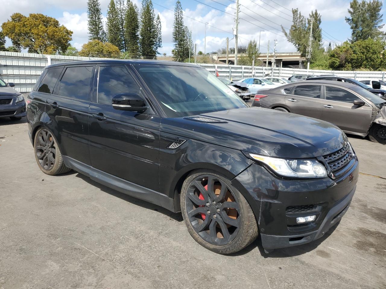 2014 Land Rover Range Rover - Image 4