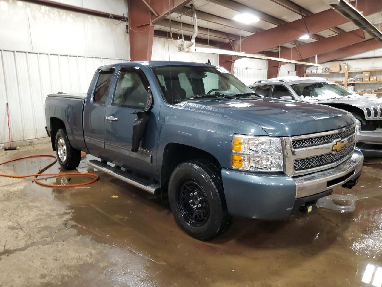 2010 Chevrolet Silverado - Image 4