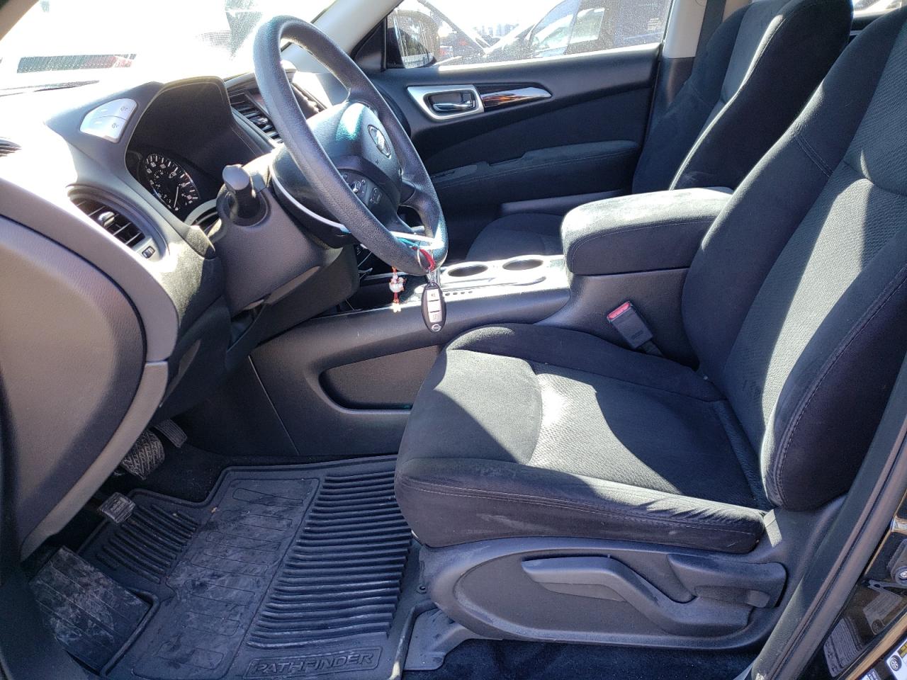 2015 Nissan Pathfinder - Image 7
