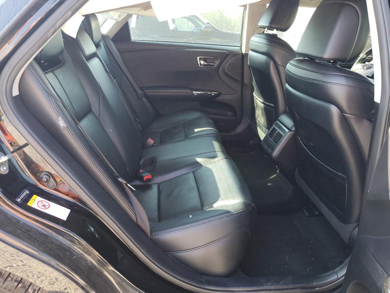 2016 Toyota Avalon - Image 10