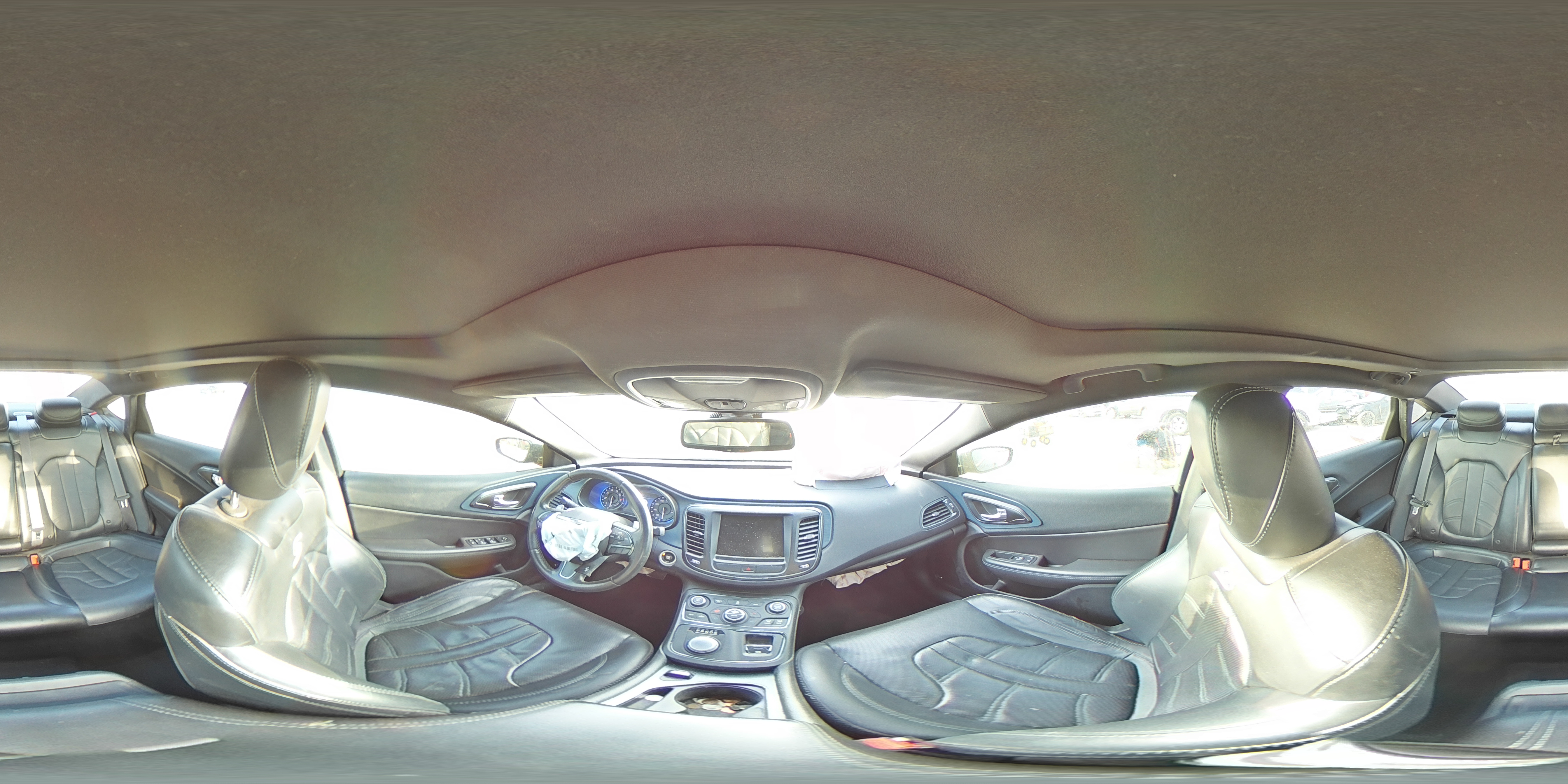 2016 Chrysler 200 - Image 13